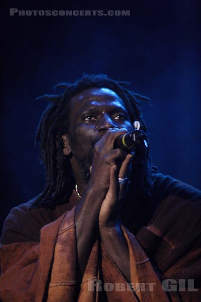 TIKEN JAH FAKOLY - 2005-07-10 - PARIS - Hippodrome de Longchamp - 